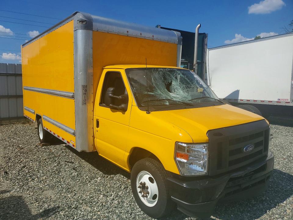 2024 Ford Econoline VIN 1FDWE3FN2RDD09471 COPART salvage auction — FRONT END, Az - Dealer Only Salvage Title, sold $10,900 on 2026-07-29 (photo 4)