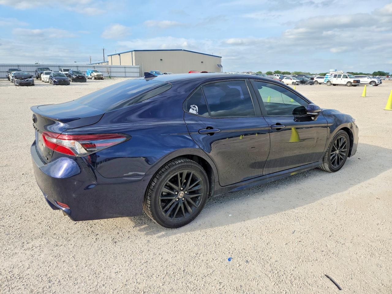 2022 Toyota Camry VIN 4T1G11AK1NU649514 COPART salvage auction — Side, TX - SALVAGE VEHICLE TITLE, sold $9,900 on 2026-07-09 (photo 3)