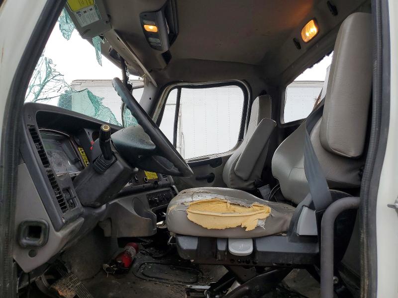 2023 Freightliner 108sd VIN 3ALHG5FE8PDNN3094 COPART salvage auction — ROLLOVER, IN - CERT OF TITLE-SALVAGE TITLE (P), sold $11,000 on 2026-08-06 (photo 5)