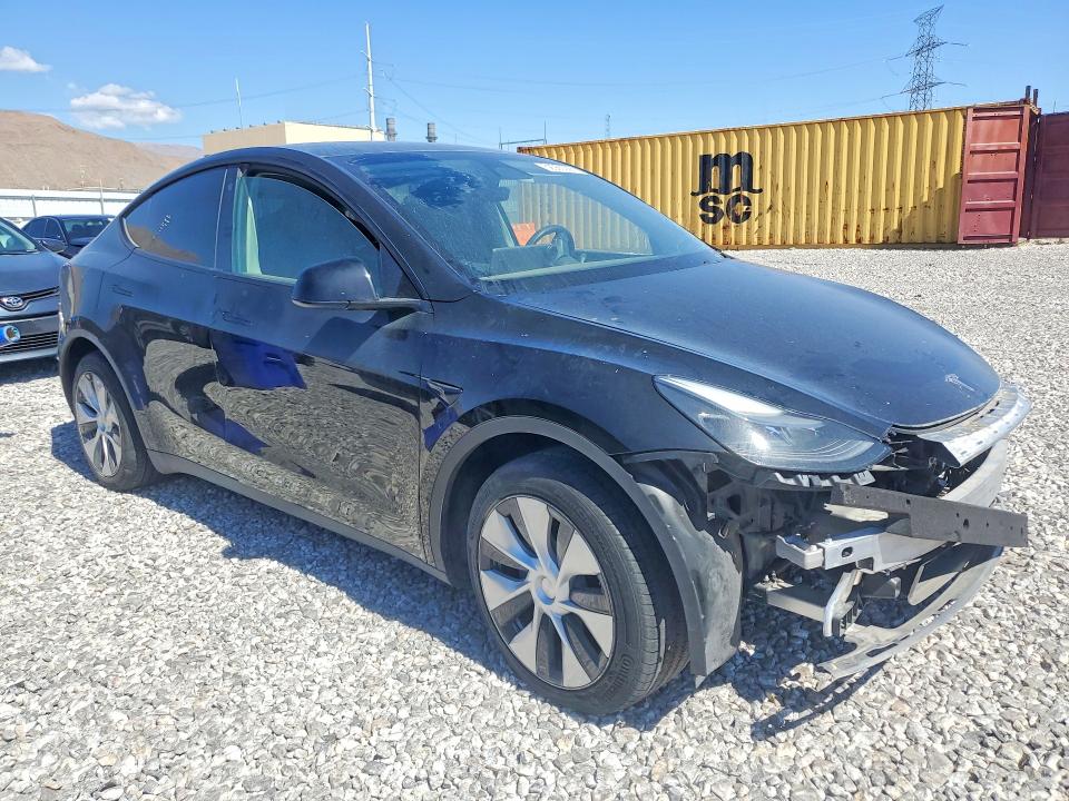 2023 Tesla Model y VIN 7SAYGDEE5PF674377 COPART salvage auction — FRONT END, Nv - Salvage Title, sold $9,500 on 2026-07-22 (photo 4)