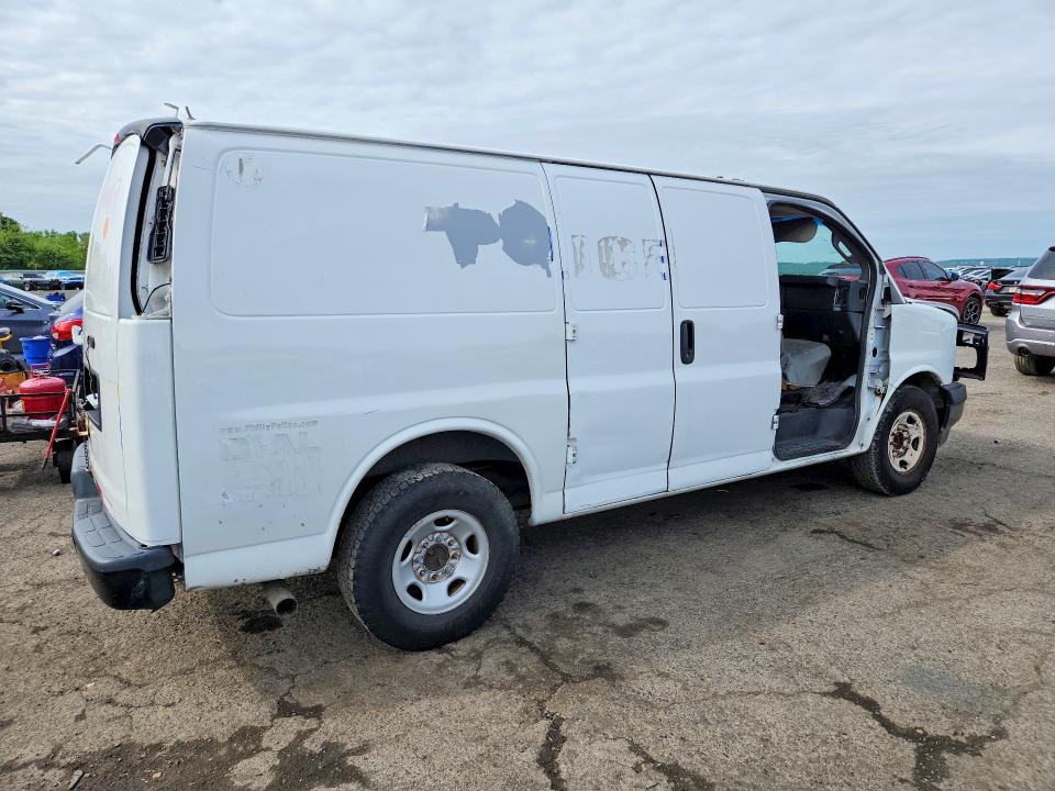 2017 Chevrolet Express 2500 VIN 1GCWGAFG0H1338830 COPART salvage auction — FRONT END, PA - CERT OF TITLE (P), sold $175 on 2026-07-10 (photo 3)