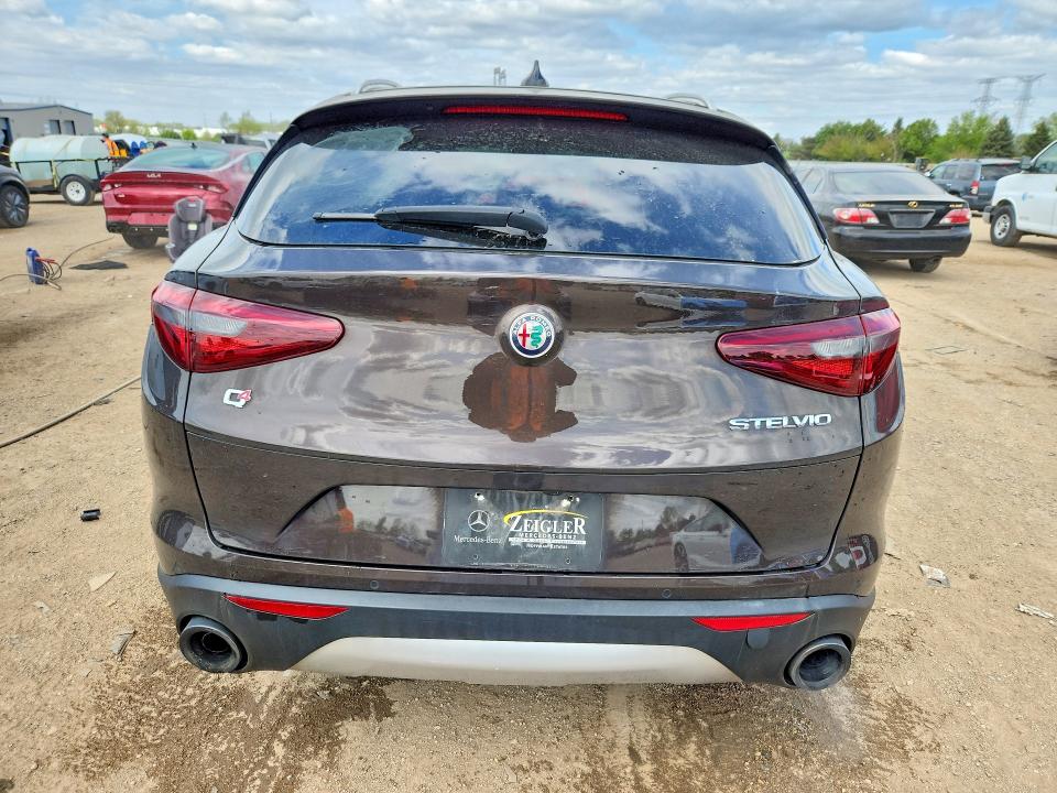 2018 Alfa romeo Stelvio VIN ZASFAKAN0J7C05198 COPART salvage auction — HAIL, Il - Salvage Certificate, sold $3,800 on 2026-07-14 (photo 6)