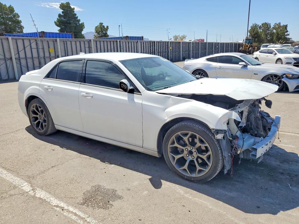 2018 Chrysler VIN 2C3CCABG8JH191561 COPART salvage auction — FRONT END, Tx - Salvage Vehicle Title, sold $1,500 on 2026-07-17 (photo 4)