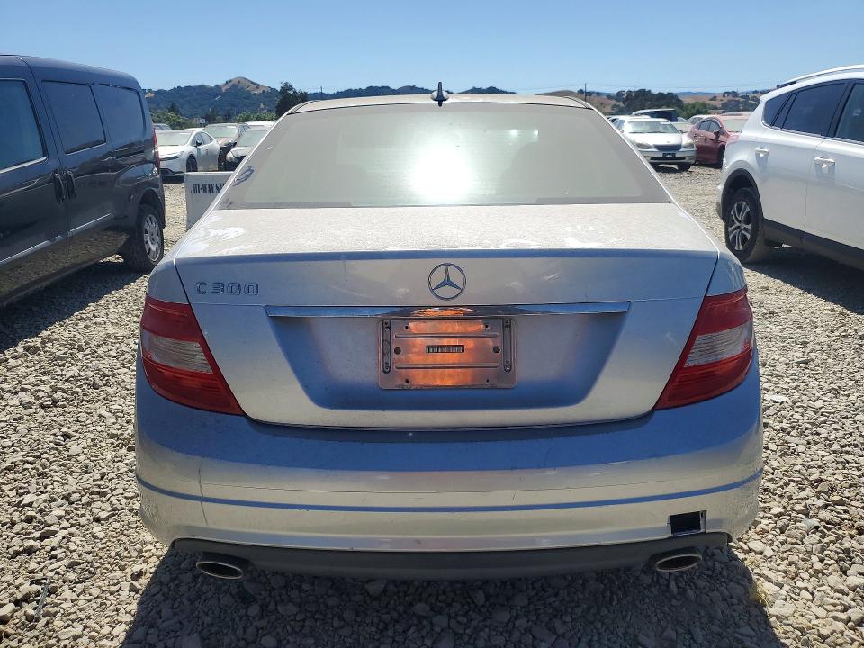 2009 Mercedes-benz C-klasse VIN WDDGF54X19F208289 COPART salvage auction — MINOR DENT/SCRATCHES, Or - Certificate Of Title, sold $500 on 2026-08-13 (photo 6)