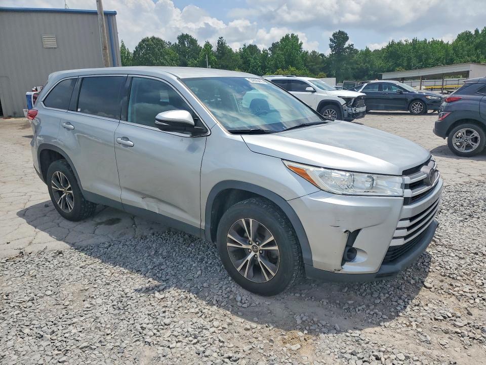 2019 Toyota Highlander VIN 5TDZZRFH1KS292790 COPART salvage auction — MINOR DENT/SCRATCHES, Ms - Certificate Of Title (P), sold $11,400 on 2026-07-28 (photo 4)