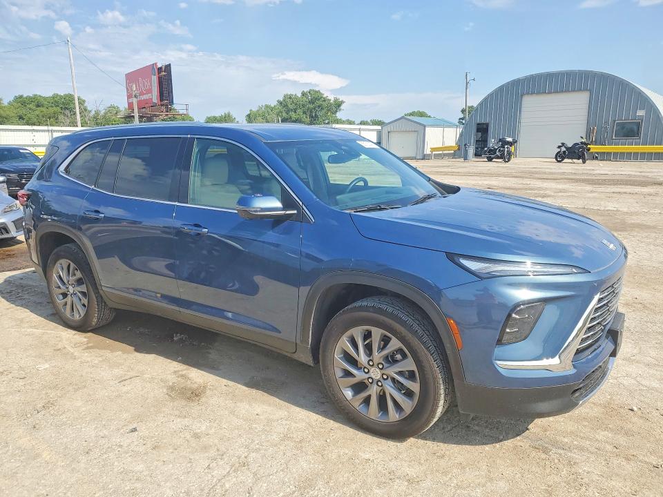 2025 Buick Enclave VIN 5GAERARS5SJ273309 COPART salvage auction — HAIL, KS - CERT OF TITLE-SALVAGE, sold $17,400 on 2026-08-26 (photo 4)