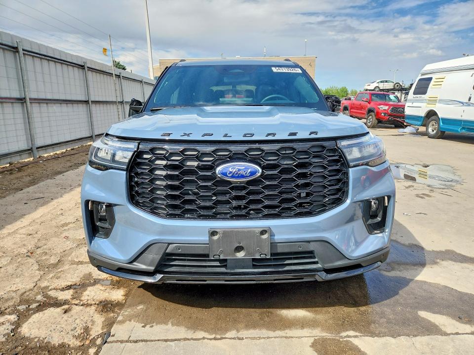 2025 Ford Explorer VIN 1FMUK8KH4SGA43792 COPART salvage auction — ROLLOVER, Co - Salvage Title, sold $14,200 on 2026-07-22 (photo 5)
