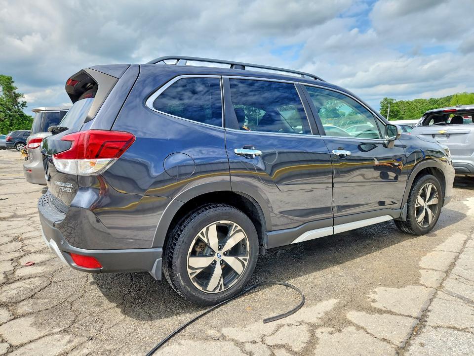 2019 Subaru Forester VIN JF2SKAWC9KH412286 COPART salvage auction — HAIL, Mo - Salvage Certificate Of Title, sold $5,700 on 2026-08-03 (photo 3)