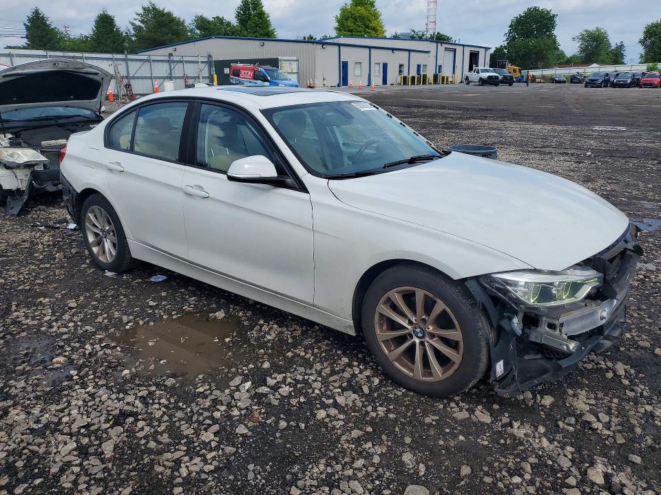 2018 BMW 3er VIN WBA8E5G55JNV02975 COPART salvage auction — FRONT END, Md - Cert Of Salvage > 75% Damage, sold $2,100 on 2026-08-03 (photo 4)