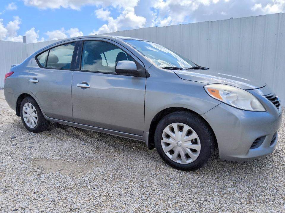 2014 Nissan Versa VIN 3N1CN7APXEL829237 COPART salvage auction — MINOR DENT/SCRATCHES, Fl - Certificate Of Title, sold $4,300 on 2026-07-09 (photo 4)