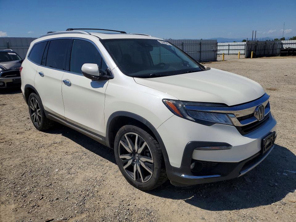 2019 Honda Pilot VIN 5FNYF6H94KB049522 COPART salvage auction — MINOR DENT/SCRATCHES, Ca - Salvage Certificate, sold $10,500 on 2026-07-31 (photo 4)