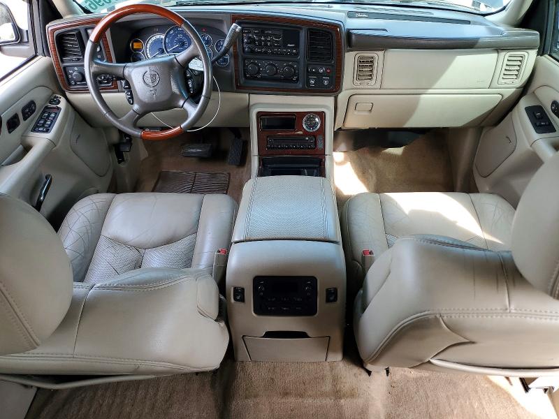 2002 Cadillac Escalade VIN 1GYEK63N02R101817 COPART salvage auction — VANDALISM, Il - Salvage Certificate, sold $1,500 on 2026-07-02 (photo 8)