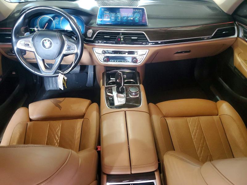 2016 BMW 7er VIN WBA7F0C50GGL99687 COPART salvage auction — MINOR DENT/SCRATCHES, Il - Certificate Of Title, sold $7,200 on 2026-07-29 (photo 8)