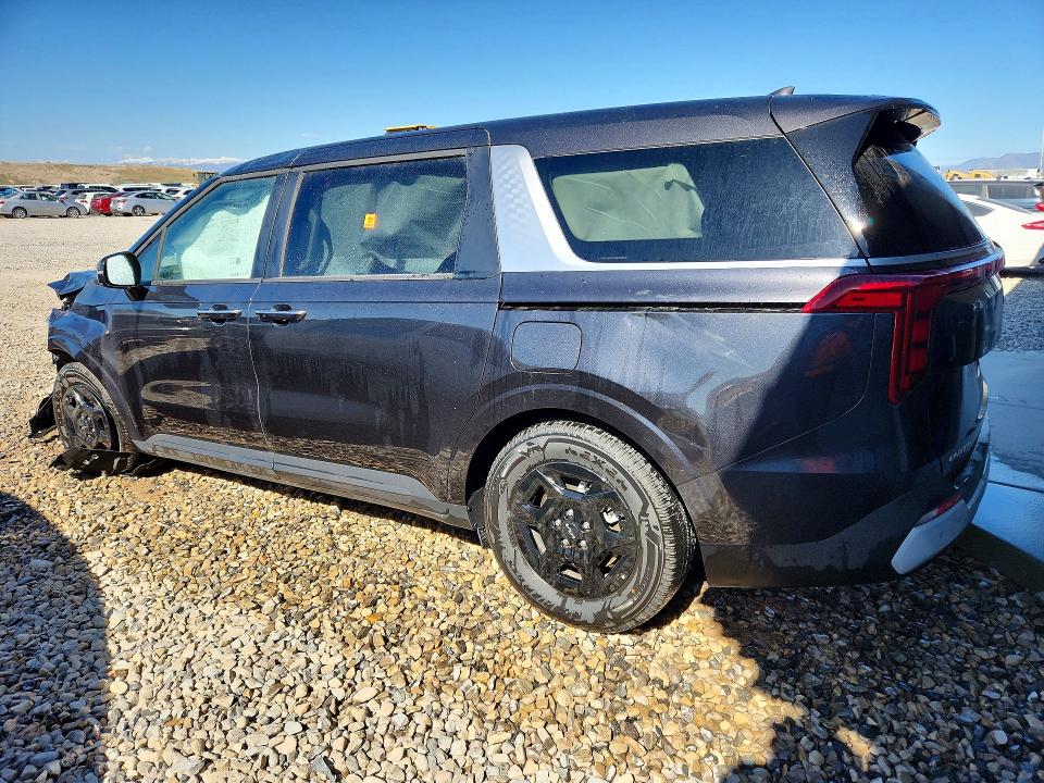 2026 Kia Carnival VIN KNDNB5K37T6601833 COPART salvage auction — ROLLOVER, UT - SALVAGE CERTIFICATE, sold $5,800 on 2026-07-17 (photo 2)
