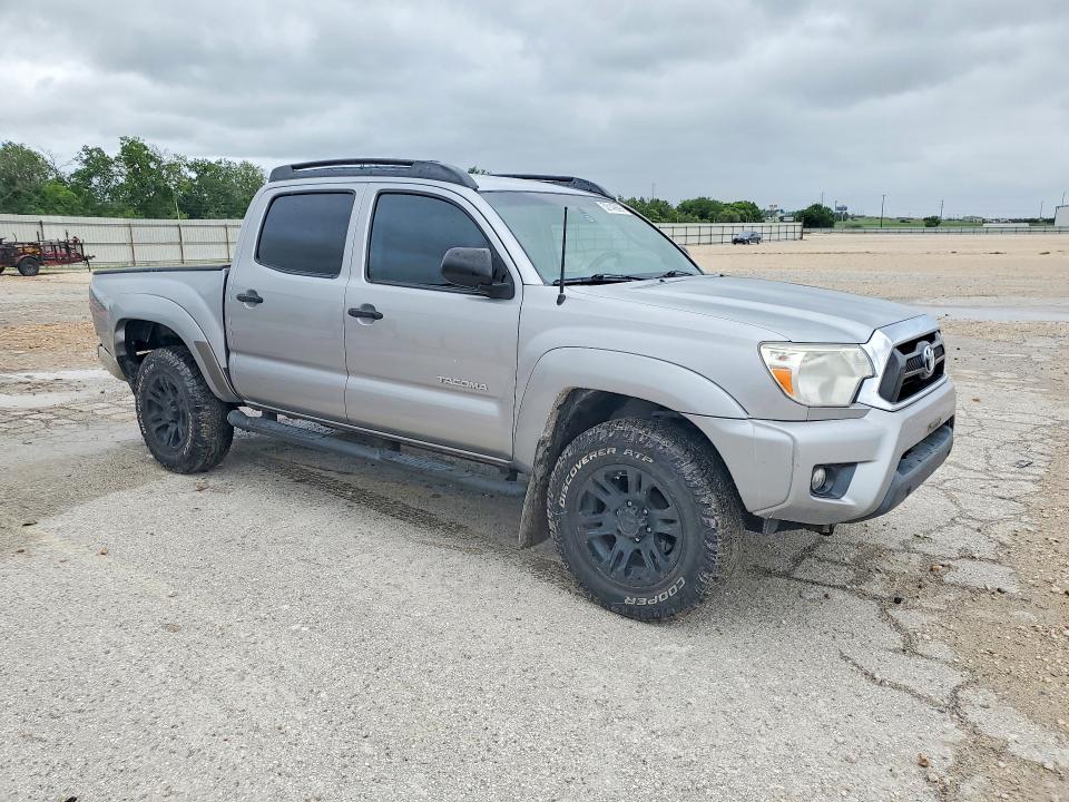 2015 Toyota Tacoma VIN 5TFJU4GN5FX079134 COPART salvage auction — REAR END, Tx - Salvage Vehicle Title, sold $5,800 on 2026-07-09 (photo 4)