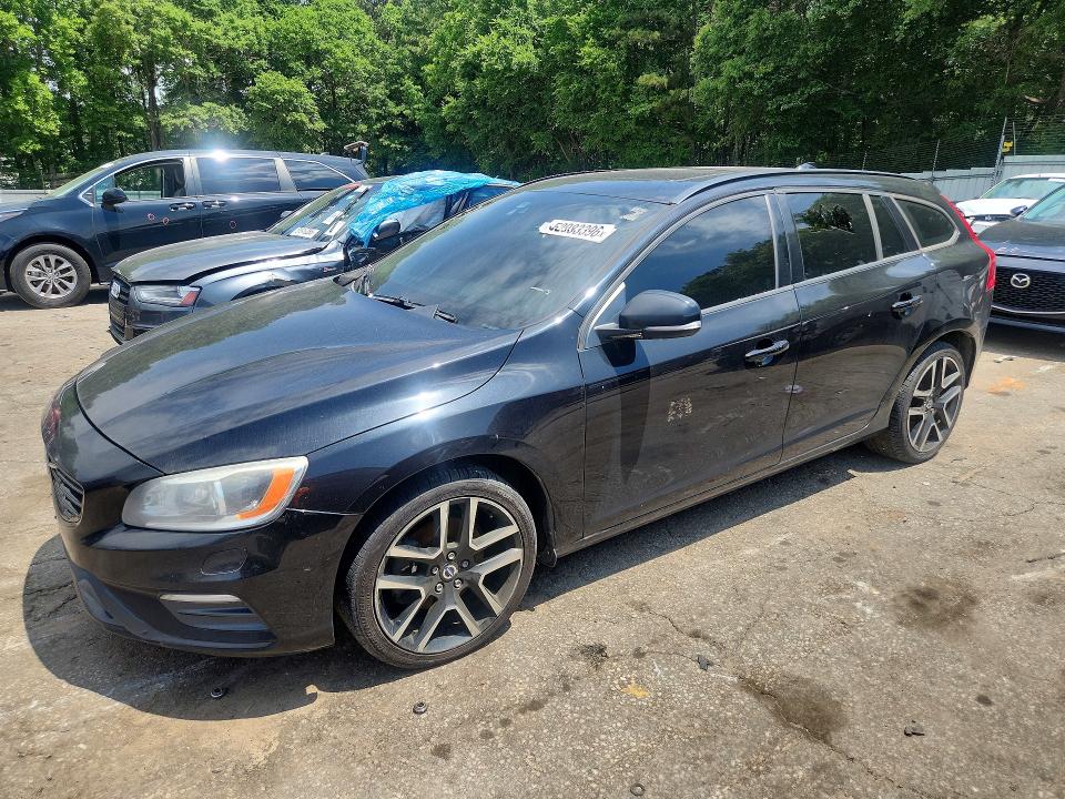 2018 Volvo V60 VIN YV140MELXJ2389290 — COPART salvage auction photo