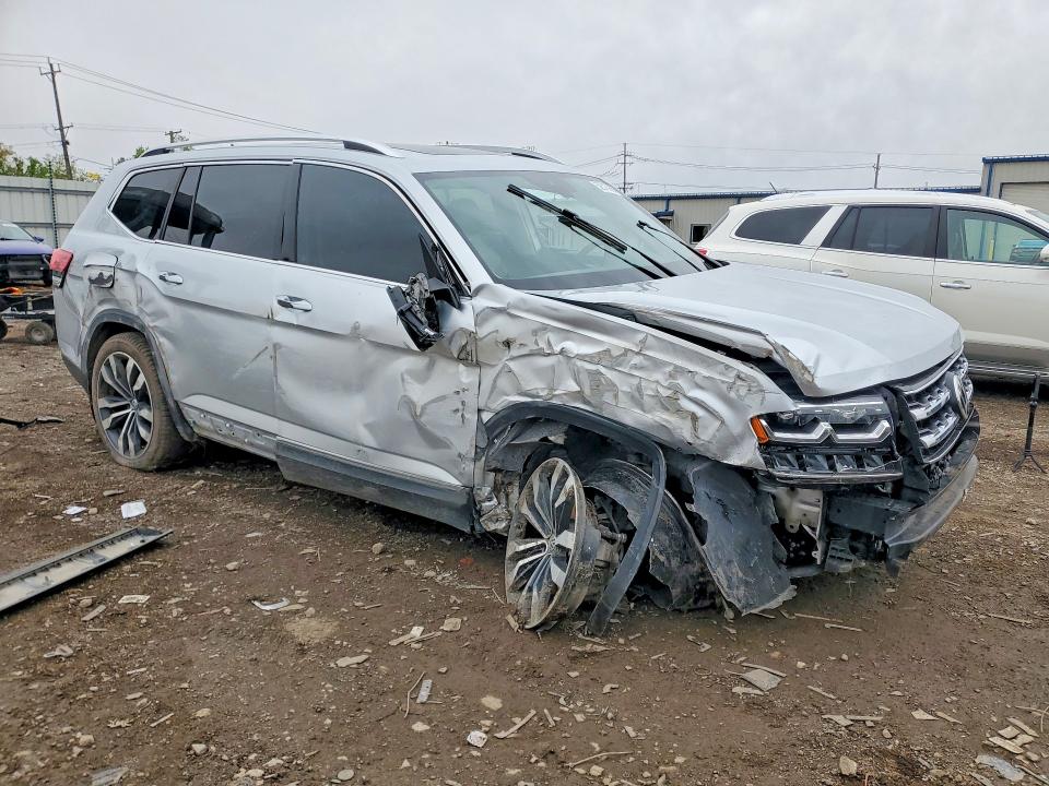 2019 Volkswagen VIN 1V2NR2CA1KC558838 COPART salvage auction — FRONT END, Il - Salvage Certificate, sold $2,350 on 2026-07-03 (photo 4)