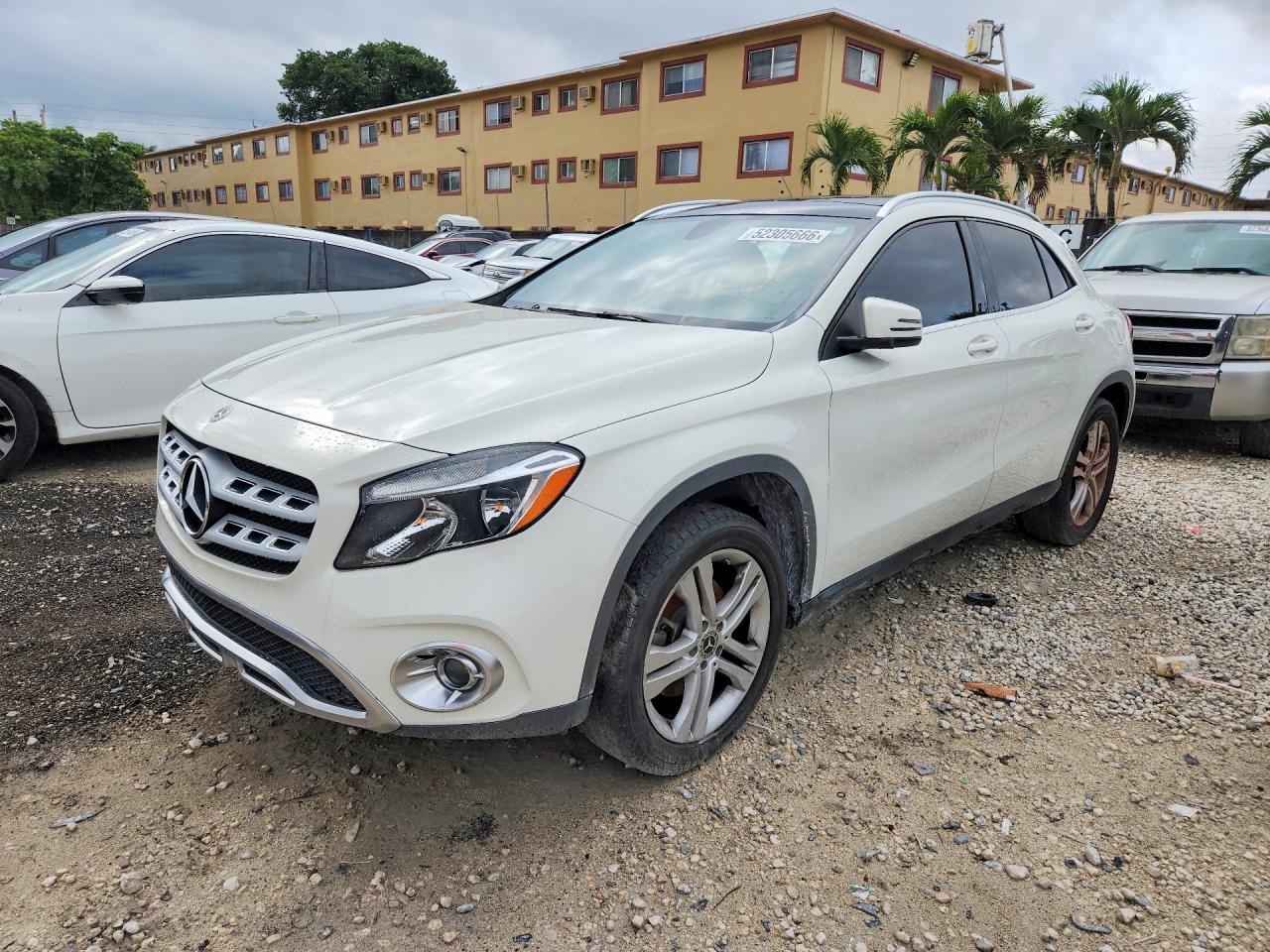 2018 Mercedes-Benz GLA-Class VIN WDCTG4EB1JJ406269 — COPART salvage auction photo