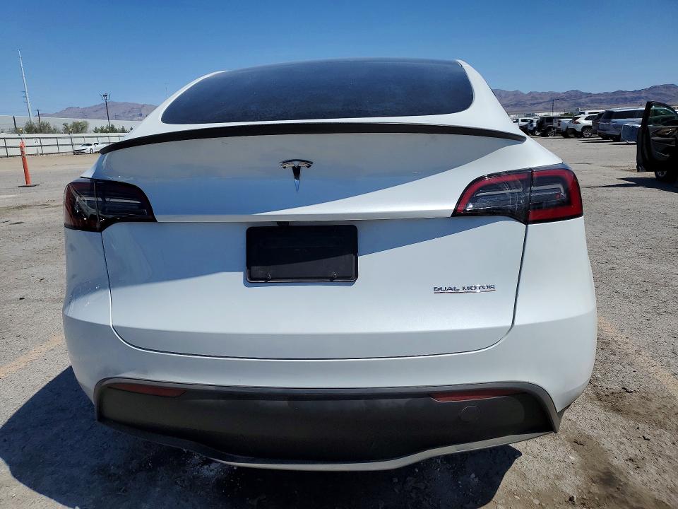 2024 Tesla Model y VIN 7SAYGDEF1RA285597 COPART salvage auction — FRONT END, Nv - Salvage Title, sold $150 on 2026-07-30 (photo 6)