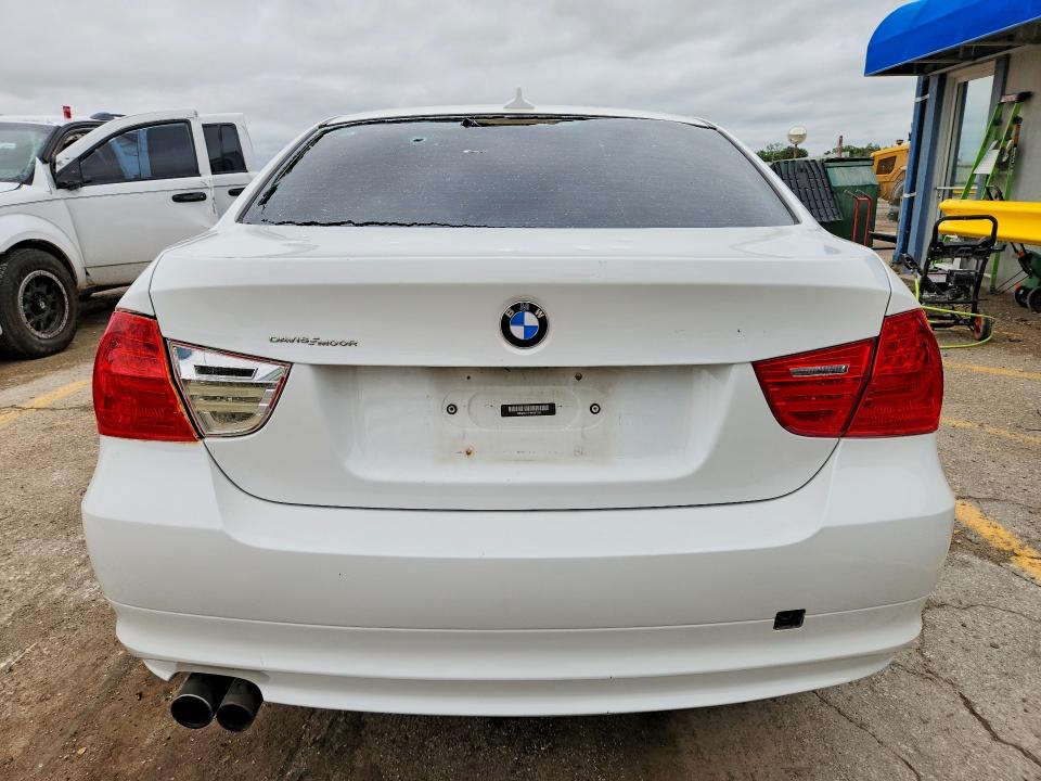 2011 BMW 3er VIN WBAPK7C51BF087333 COPART salvage auction — HAIL, KS - CERT OF TITLE-SALVAGE, sold $950 on 2026-08-03 (photo 6)
