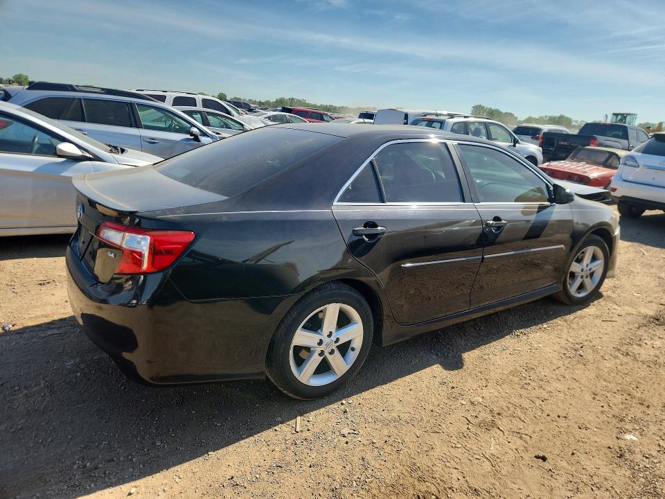 2014 Toyota Camry VIN 4T1BF1FK4EU364620 COPART salvage auction — FRONT END, Il - Salvage Certificate, sold $4,100 on 2026-07-09 (photo 3)