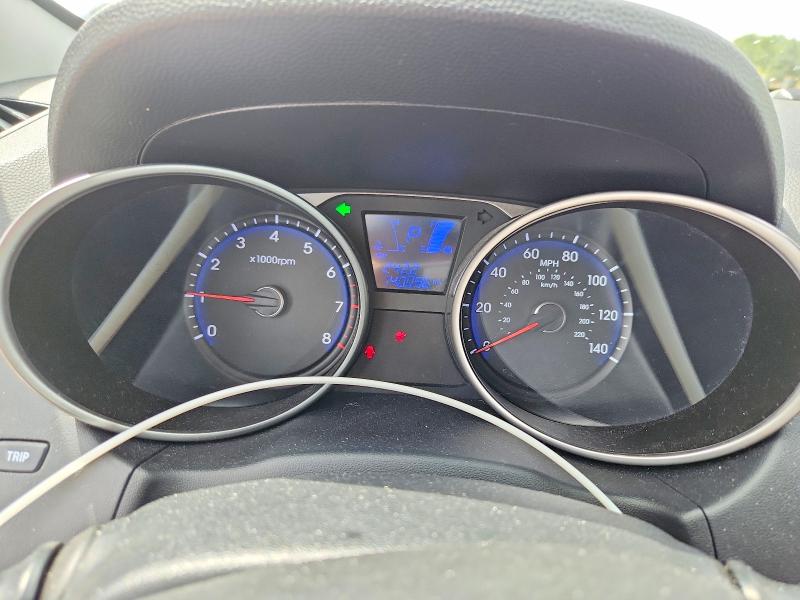 2011 Hyundai Tucson VIN KM8JU3AC8BU128089 COPART salvage auction — SIDE, Il - Salvage Certificate, sold $1,750 on 2026-07-21 (photo 9)