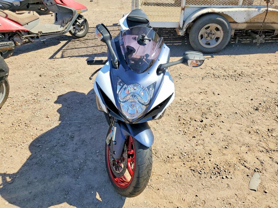 2025 Suzuki Gsx-r600 VIN JS1GN7FA9S7100546 COPART salvage auction — ALL OVER, Az - Cert Of Title - Salvage, sold $3,200 on 2026-07-02 (photo 2)