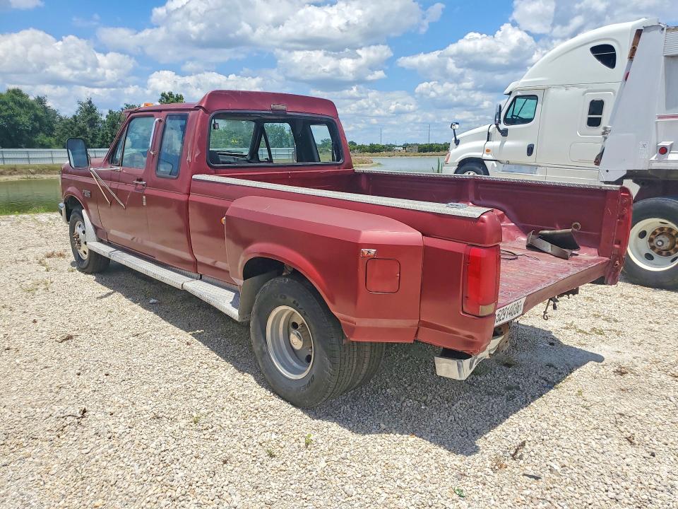 1992 Ford F350 VIN 1FTJX35M6NKB81940 COPART salvage auction — REAR END, Fl - Cert Of Title Slvg Rebuildable (P), sold $1,600 on 2026-07-02 (photo 2)