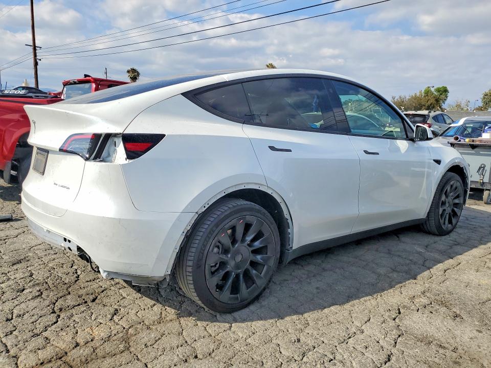 2023 Tesla Model y VIN 7SAYGDEE3PA030678 COPART salvage auction — REAR END, Ca - Salvage Certificate, sold $10,200 on 2026-07-16 (photo 3)