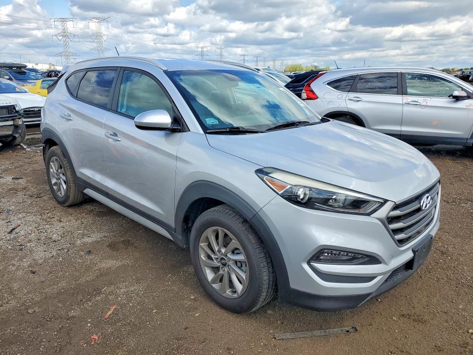 2017 Hyundai Tucson VIN KM8J3CA4XHU388417 COPART salvage auction — REAR END, Il - Salvage Certificate, sold $2,950 on 2026-07-07 (photo 4)