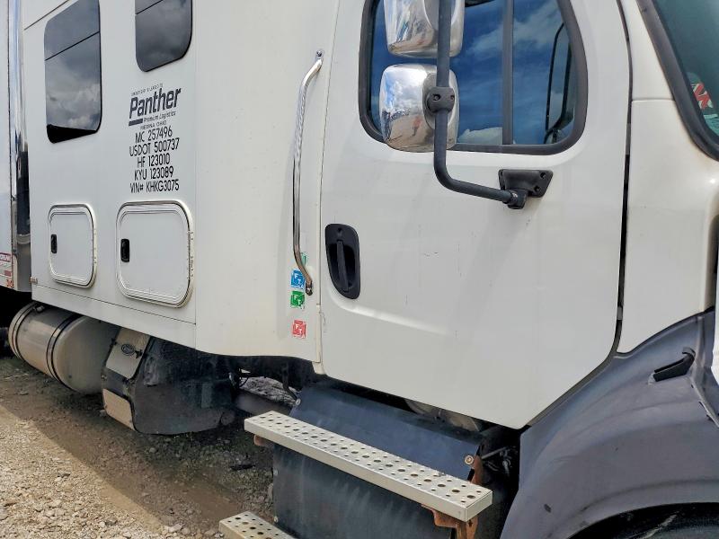 2019 Freightliner M2 112 med VIN 1FVAC4DVXKHKG3075 COPART salvage auction — MECHANICAL, OH - CERTIFICATE OF TITLE, sold $7,400 on 2026-07-29 (photo 9)