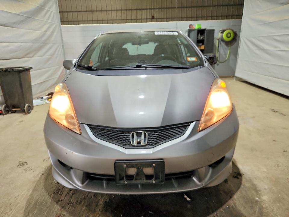 2009 Honda Fit VIN JHMGE88459S029435 COPART salvage auction — SIDE, Nh - Cert Of Title-Salvage, sold $100 on 2026-07-28 (photo 5)