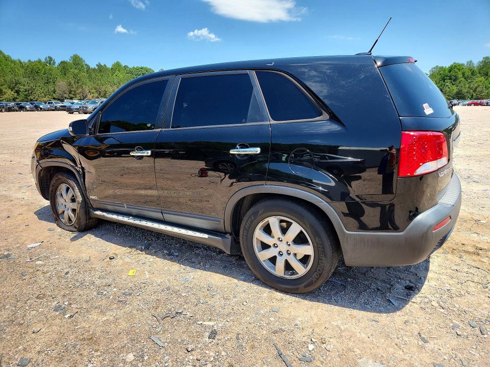 2013 Kia Sorento VIN 5XYKTDA60DG339464 COPART salvage auction — SIDE, Va - Cert Of Title - Salvage, sold $775 on 2026-07-06 (photo 2)