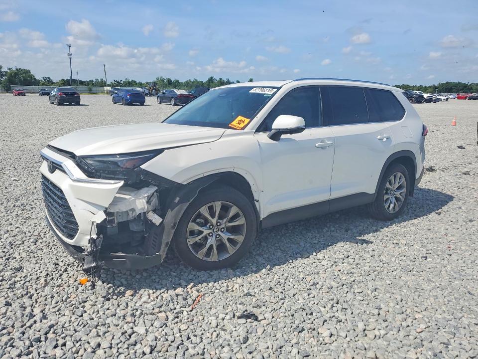 2024 Toyota Highlander VIN 5TDAAAB55RS063170 COPART salvage auction — FRONT END, Fl - Cert Of Title Slvg Rebuildable, sold $15,200 on 2026-07-28 (photo 1)