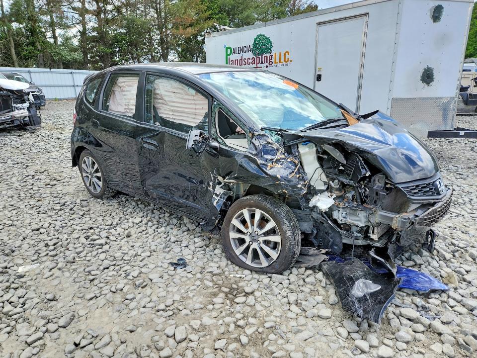 2013 Honda Fit VIN JHMGE8H5XDC067805 COPART salvage auction — FRONT END, Nj - Cert Of Title-Salvage, sold $275 on 2026-07-27 (photo 4)