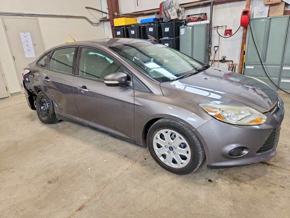 2014 Ford VIN 1FADP3F25EL343647 COPART salvage auction — SIDE, Ab - Bos - Salvage, sold $400 on 2026-07-09 (photo 4)