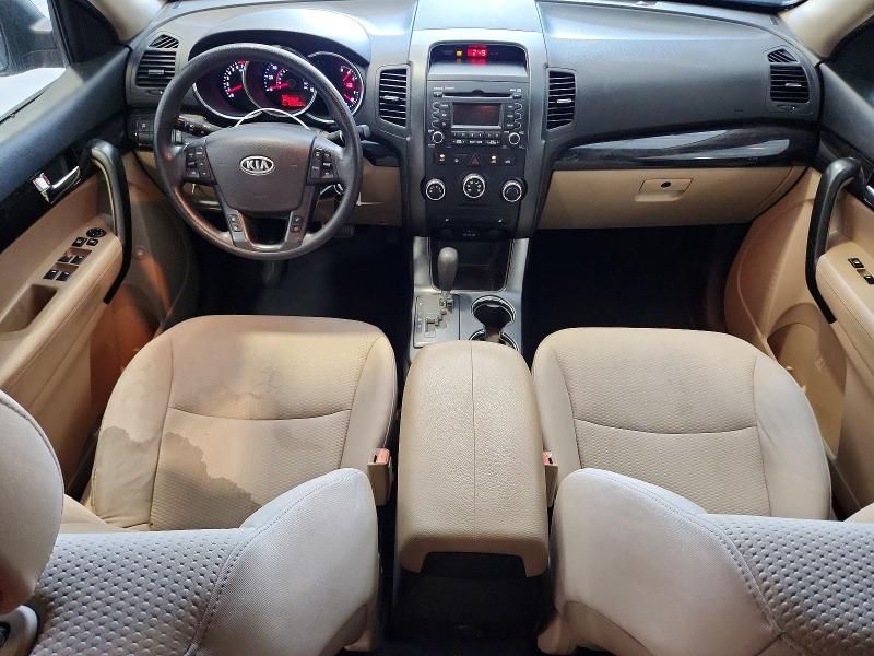 2011 Kia Sorento VIN 5XYKT3A10BG024420 COPART salvage auction — SIDE, NC - DEALER ONLY CLEAN TITLE, sold $1,250 on 2026-07-09 (photo 8)