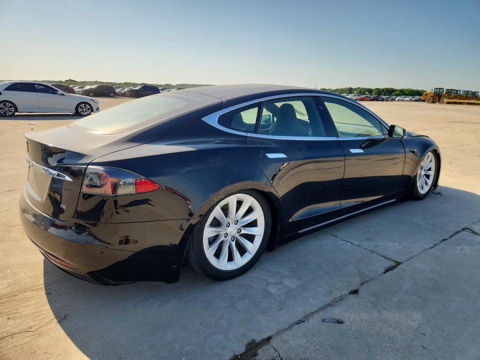 2017 Tesla Model s VIN 5YJSA1E18HF228483 COPART salvage auction — UNDERCARRIAGE, Ca - Cert Of Title-Salvaged, sold $4,850 on 2026-07-08 (photo 3)