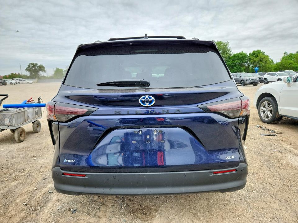 2025 Toyota Sienna VIN 5TDJRKEC2SS258366 COPART salvage auction — FRONT END, Ia - Cert Of Title-Salvage Title, sold $16,800 on 2026-07-03 (photo 6)
