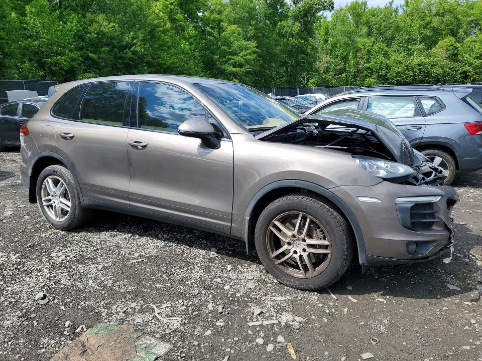 2016 Porsche VIN WP1AA2A23GKA14193 COPART salvage auction — FRONT END, MD - CERT OF SALVAGE > 75% DAMAGE, sold $3,050 on 2026-07-10 (photo 4)
