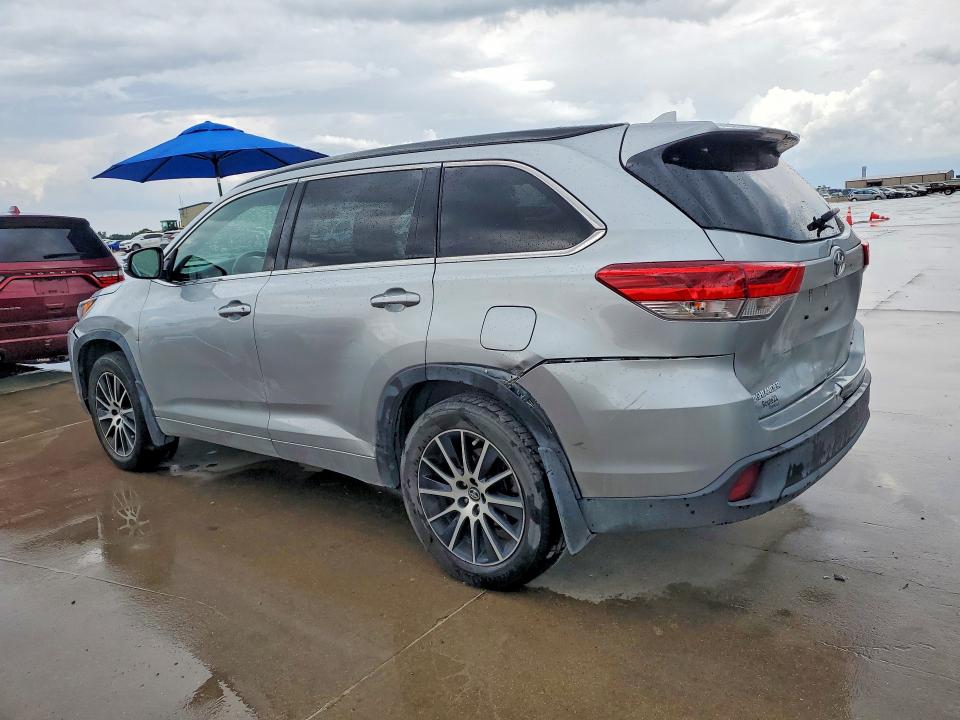 2018 Toyota Highlander VIN 5TDJZRFH1JS895749 COPART salvage auction — REAR END, Salvage Title, sold $12,100 on 2026-07-30 (photo 2)