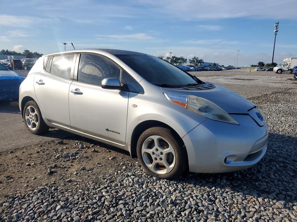 2012 Nissan Leaf VIN JN1AZ0CP2CT023904 COPART salvage auction — FRONT END, Fl - Cert Of Title Slvg Rebuildable, sold $325 on 2026-07-29 (photo 4)