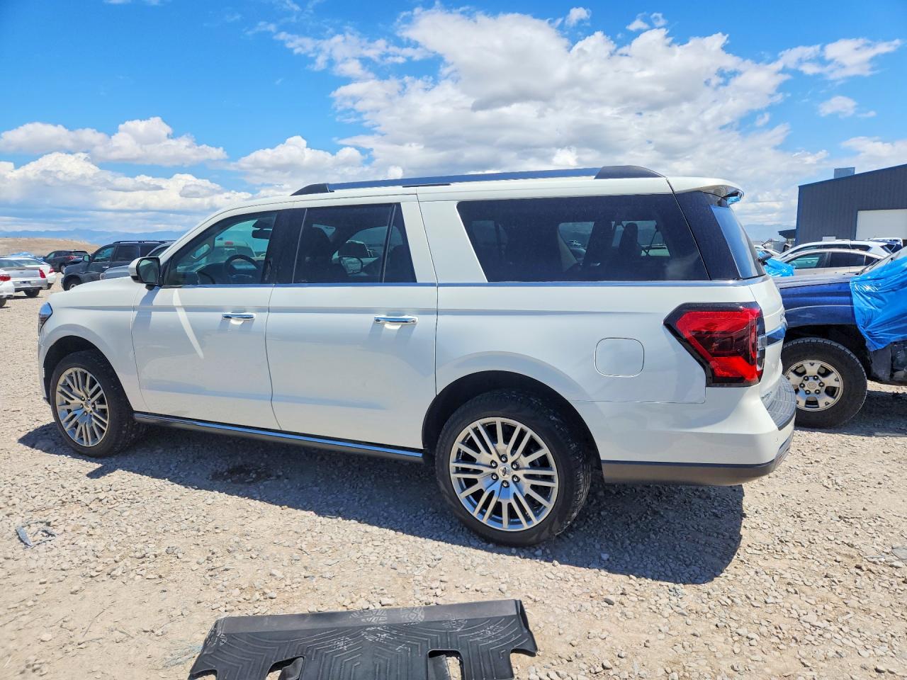 2024 Ford Expedition VIN 1FMJK2A84REB15727 COPART salvage auction — Minor Dent/Scratches, UT - SALVAGE CERTIFICATE, sold $36,500 on 2026-06-26 (photo 2)