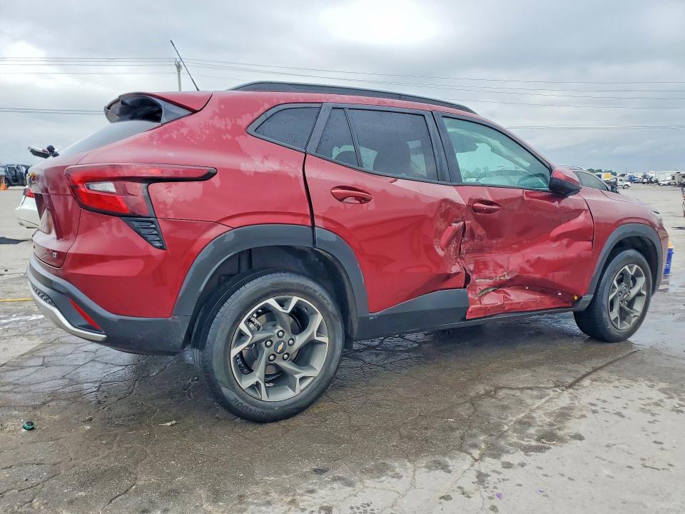 2024 Chevrolet Trax VIN KL77LHE29RC193403 COPART salvage auction — SIDE, Tn - Salvage Certificate, sold $6,300 on 2026-07-07 (photo 3)