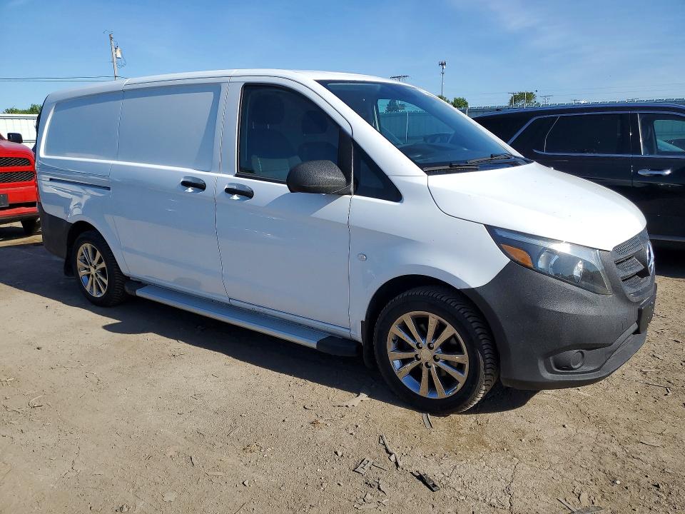 2017 Mercedes-benz Metris VIN WD3PG2EA7H3226404 COPART salvage auction — NORMAL WEAR, IL - CERTIFICATE OF TITLE (P), sold $8,000 on 2026-07-27 (photo 4)