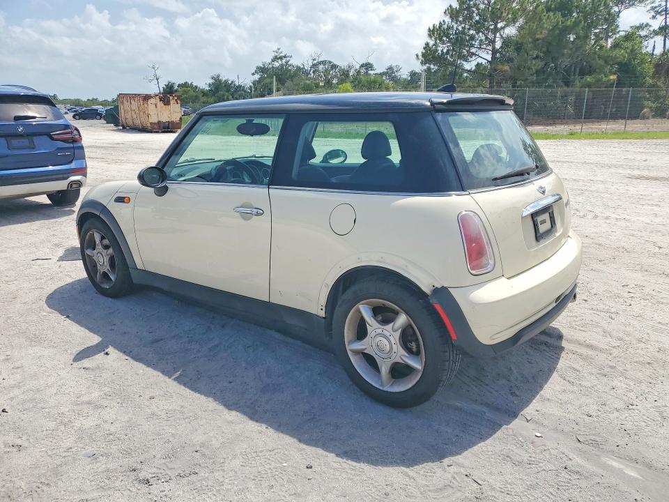 2005 Mini Cooper VIN WMWRC33425TJ66215 COPART salvage auction — MECHANICAL, Fl - Certificate Of Title (P), sold $350 on 2026-07-29 (photo 2)