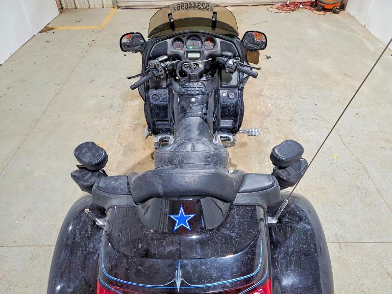 2003 Honda Gl1800 VIN 1HFSC47093A202322 COPART salvage auction — FRONT END, TX - SALVAGE VEHICLE TITLE (P), sold $3,550 on 2026-07-09 (photo 6)