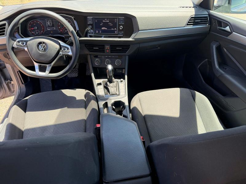 2019 Volkswagen Jetta VIN 3VWC57BU5KM241718 COPART salvage auction — MINOR DENT/SCRATCHES, Tx - Salvage Title-Flood Damage (P), sold $7,400 on 2026-07-06 (photo 9)
