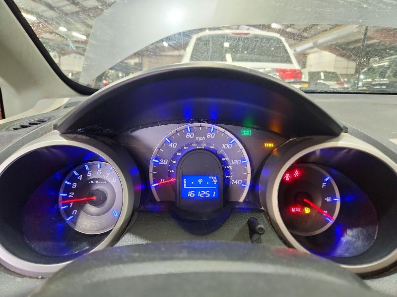 2013 Honda Fit VIN JHMGE8G36DC042335 COPART salvage auction — MINOR DENT/SCRATCHES, Vt - Certificate Of Title, sold $1,050 on 2026-07-02 (photo 9)