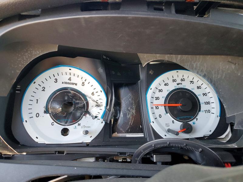 2015 Toyota Sienna VIN 5TDXK3DC0FS597879 COPART salvage auction — ENGINE BURN, Il - Salvage Certificate, sold $725 on 2026-07-17 (photo 9)